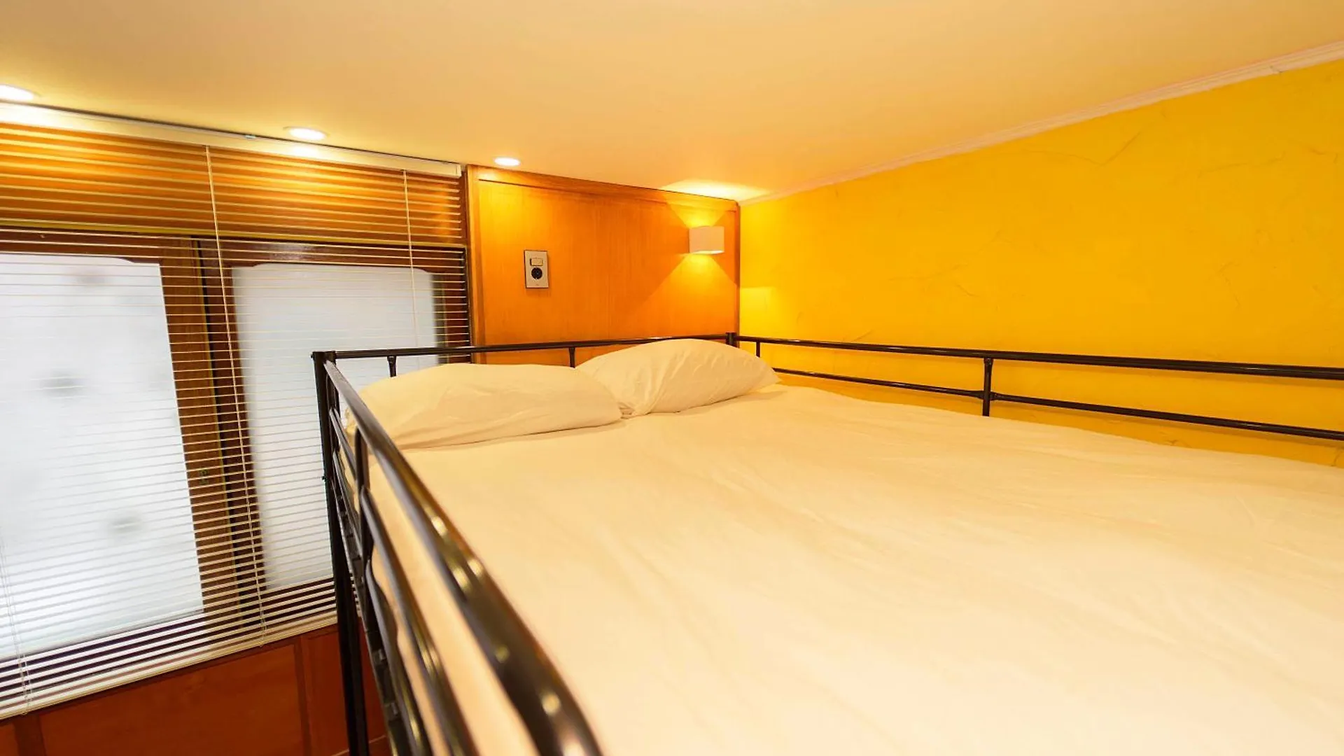 2 - Gu&Anne House Seoul Hongdae Stn 5Rooms,4Bathroom