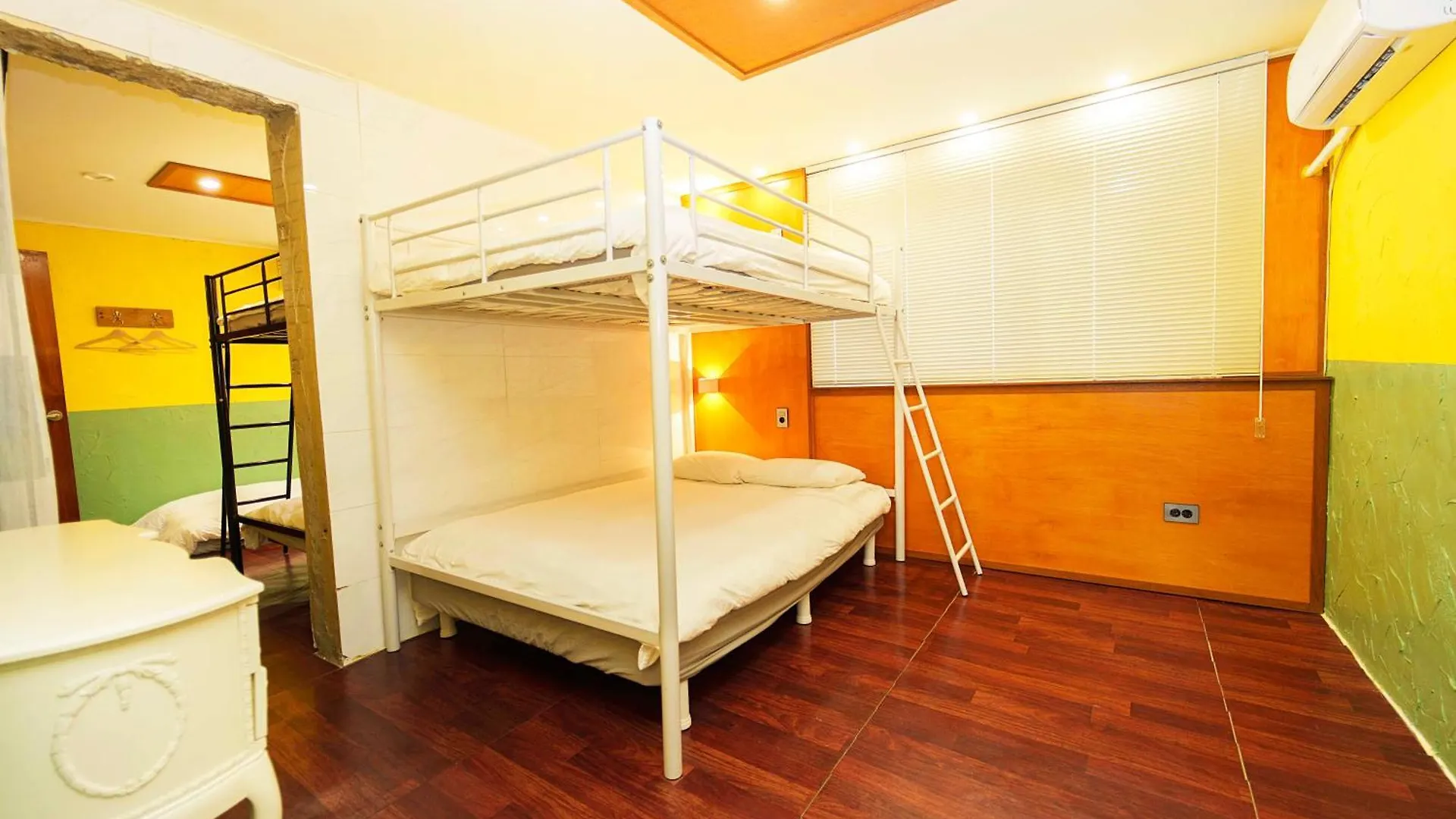 Apartamento 2 - Gu&Anne House Seoul Hongdae Stn 5Rooms,4Bathroom